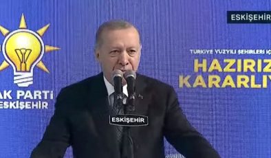 Cumhurbaşkanı Erdoğan, Eskişehir’de konuşuyor: “CHP eski genel başkanı koltuğuna geri dönmek için çabalıyor”