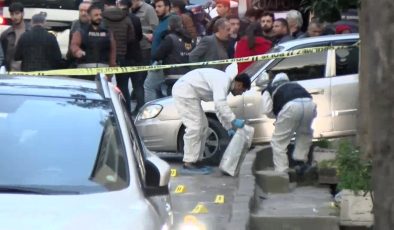 AK Parti Küçükçekmece Belediye Başkanı Adayı Aziz Yeniay’ın seçim çalışmasında silahlı saldırı: 1 kişi ağır yaralandı