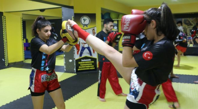 Diyarbakır’da kadın kick boksçular Dünya Kupası’na hazırlanıyor