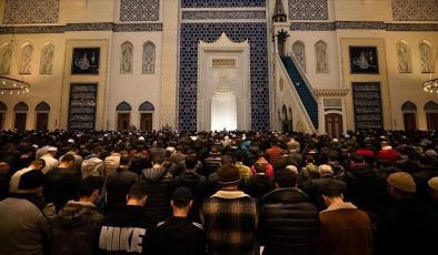 8 Mart 2024 Cuma namazı saatleri: Cuma namazı hangi ilde saat kaçta kılınacak? İstanbul-Ankara-İzmir cuma vakitleri