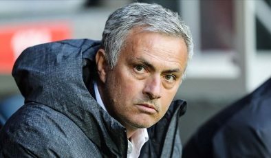 Jose Mourinho kimdir? Fenerbahçe’nin teknik direktör adayı Jose Mourinho kaç yaşında, hangi takımları çalıştırdı?