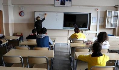 Yeni müfredat kademeli uygulanacak: İşte yapılan değişiklikler