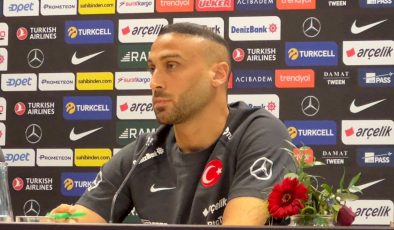 Cenk Tosun: Hocamın kararlarına saygı duyuyorum ama oynamaya hazırım