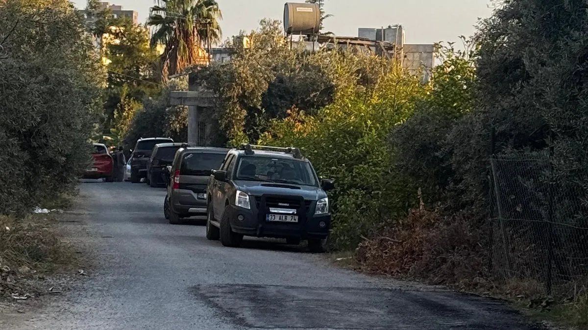 Mersin’de 3 akrabasını bıçaklayarak öldürmüştü: O gece oraya gitmiş!