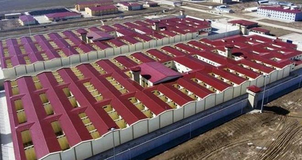 6 ayda 50 bin kişi hapsedildi